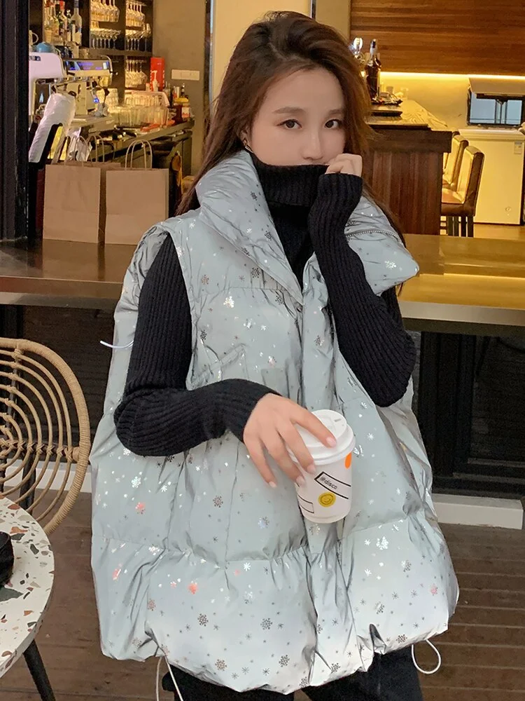 Fashion High Collar Star Printed Pockets Sleeveless Zip-up Thick Down Vest - Image 3